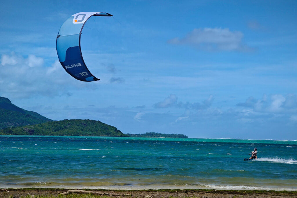 Ozone ALPHA V3 Ultra-X Kiteboarding Kite